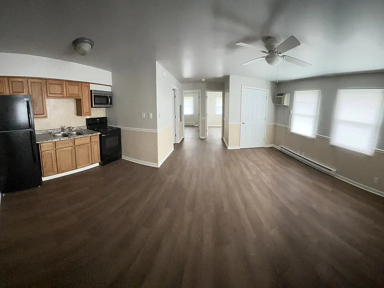 564 N Indiana Ave #1-2-8 — Photo 22
