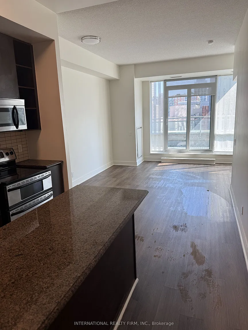 112 George St S #710 photo 1