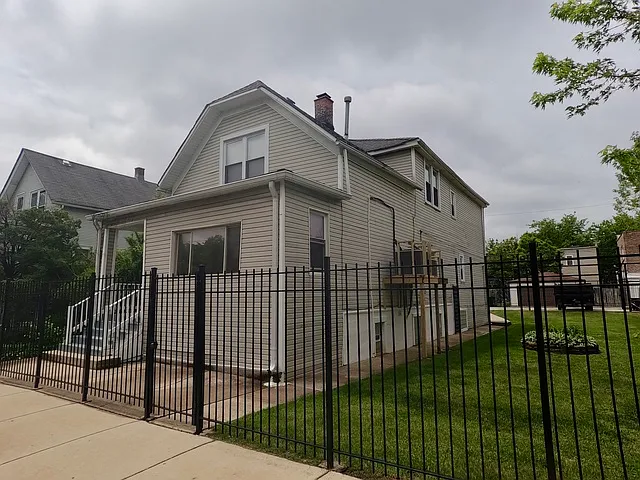 1430 N Leamington Ave #2 — Photo 1