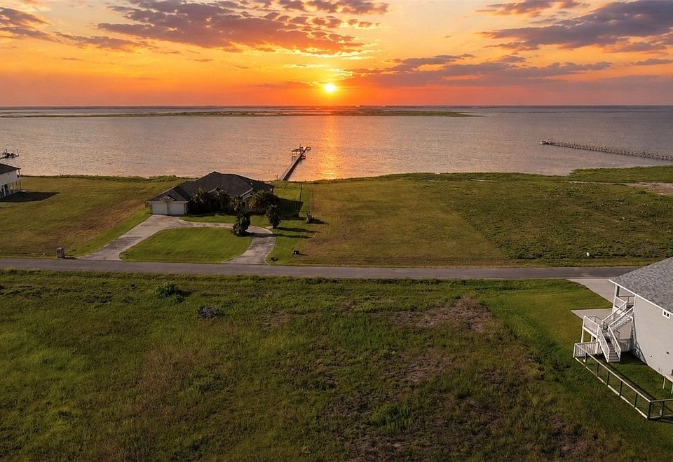 2nd image of 140 Sunrise Dr