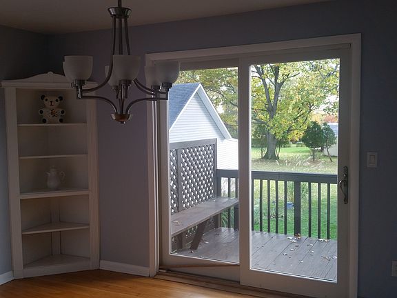 DR with built in and deck