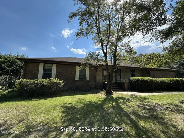 3240 Kings Bridge Rd, Moss Point, MS 39562