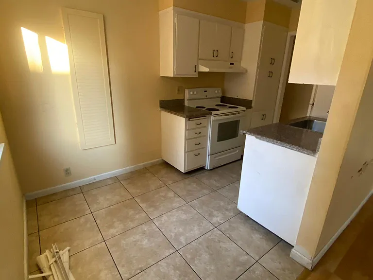 2533 Hillegass Ave #101 — Photo 8