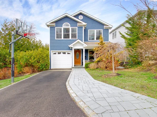 1 Bayview Avenue, Port Washington, NY 11050