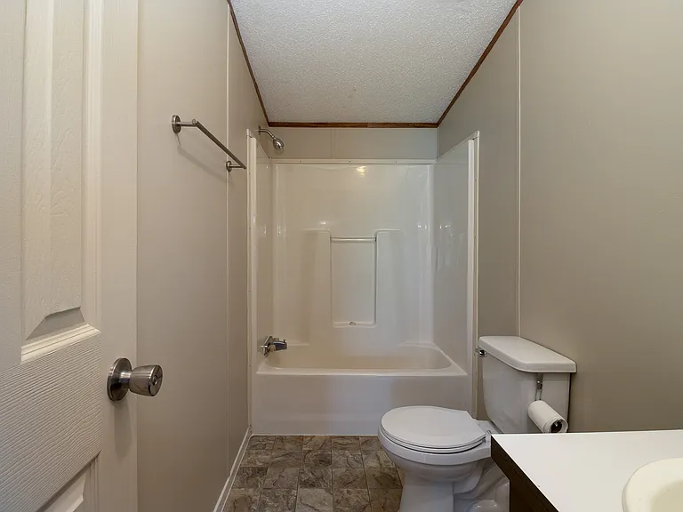 60 Brooklane Dr — Photo 10