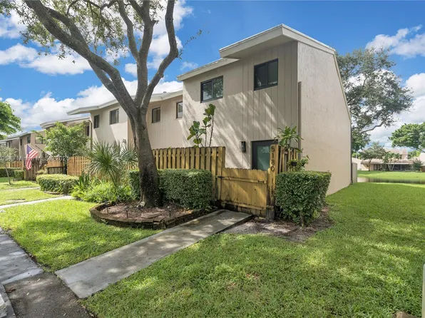 5180 S University Dr #5180, Fort Lauderdale, FL 33328