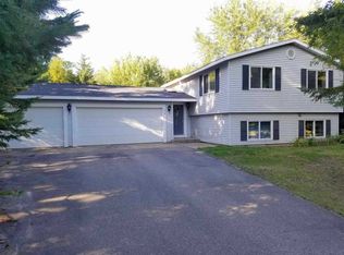 616 N Point Dr, Stevens Point, WI 54481
