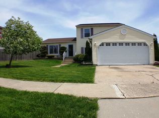 1839 Gregory Ave, Glendale Heights, IL