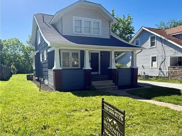 586 Brittain Rd, Akron, OH 44305