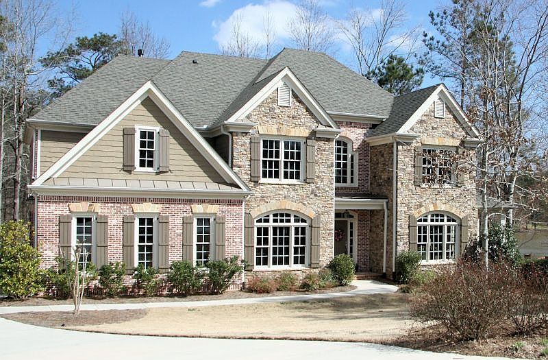 Custom Waterfront Home in Desireable Lake Forest