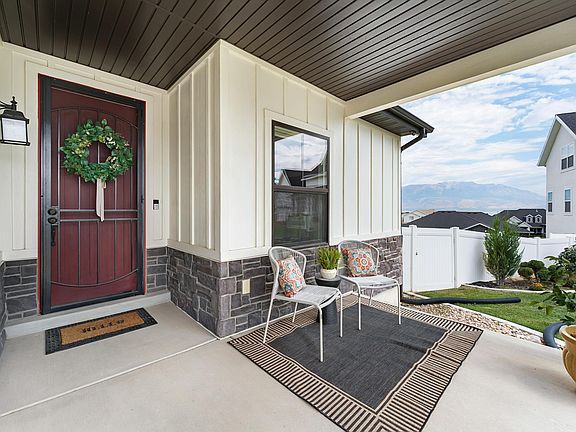 4th image of 3727 S Larkspur Cir
