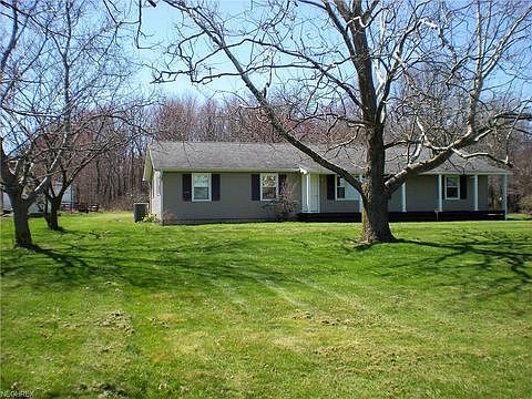 3 BR, 2 baths, full bsmt