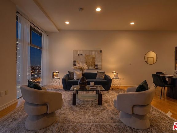3rd image of 801 S Grand Ave APT 1508