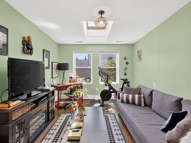 4th Bedroom on Third Floor