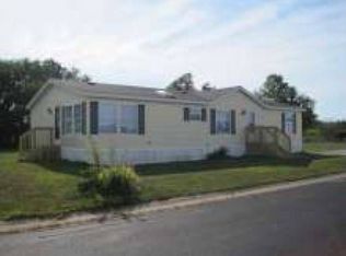 439 Sherwood Dr, Bristol, IN 46507
