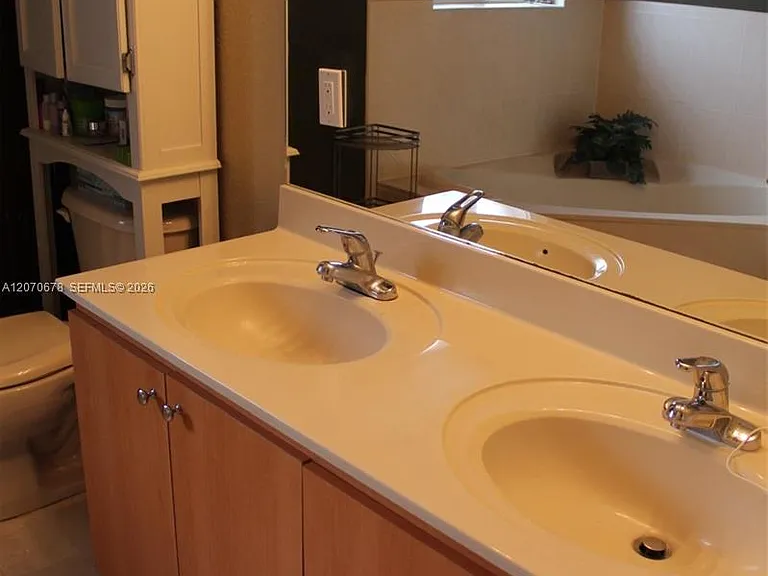 25352 SW 122nd Ct — Photo 18