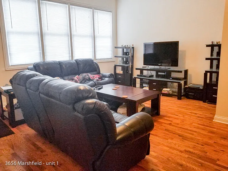 1641 W Waveland Ave — Photo 11
