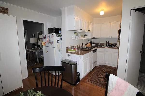 Rented by Compass | media 3