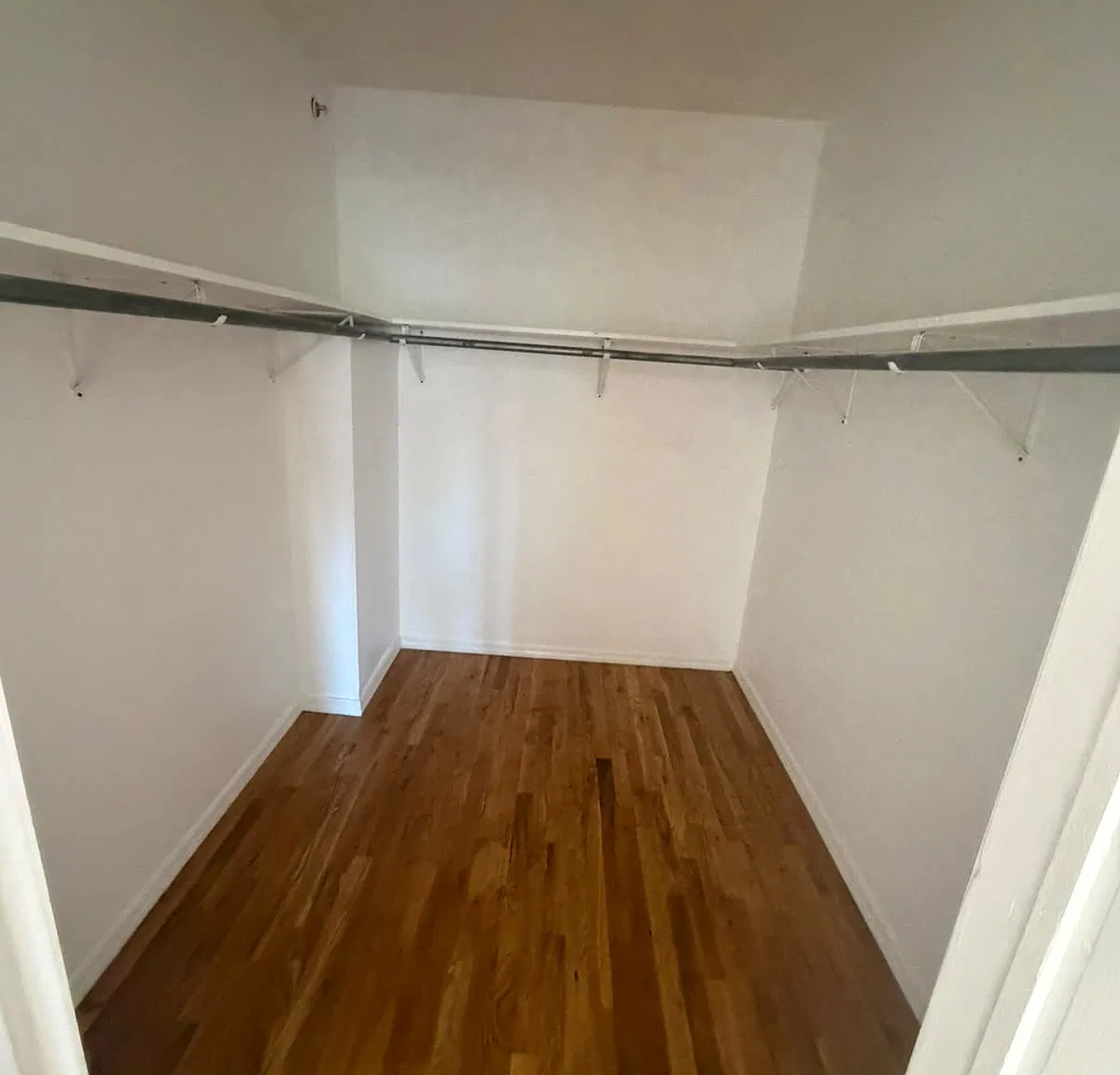 4 bed, $3,500 — Photo 4