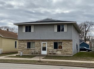 1206 W Ave S APT 1, La Crosse, WI 54601