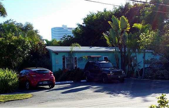 3rd image of 315-319-323 NE 315-319-323 7th Avenue