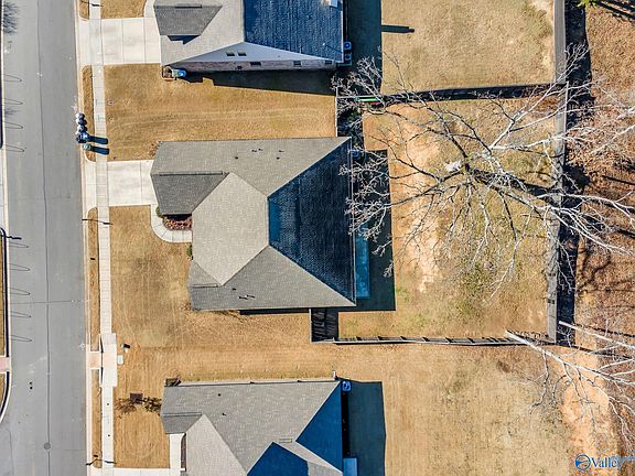 5th image of 131 Heritage Brook Dr NW