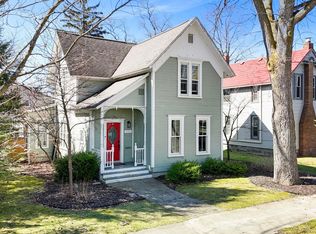 206 E 9th St, Traverse City, MI 49684