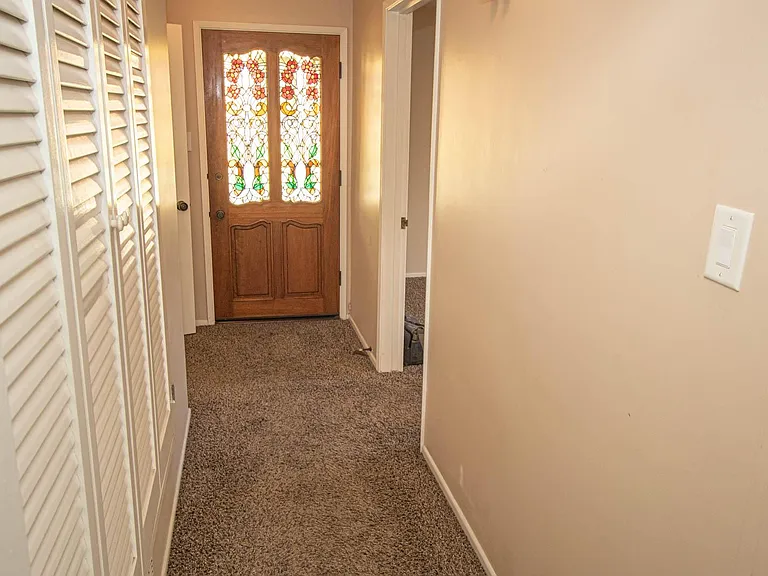232 Roycroft Ave #2 — Photo 5