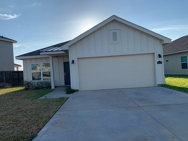 1st image of 2036 Grove Ln