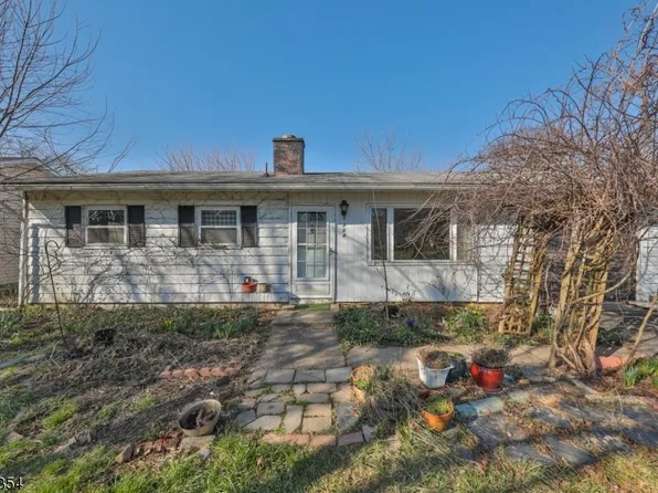 304 Brakeley Ave, Lopatcong Twp., NJ 08865