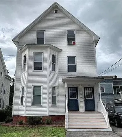 390 Pearl St — Photo 1