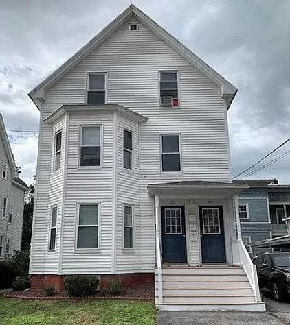 1st image of 390 Pearl St