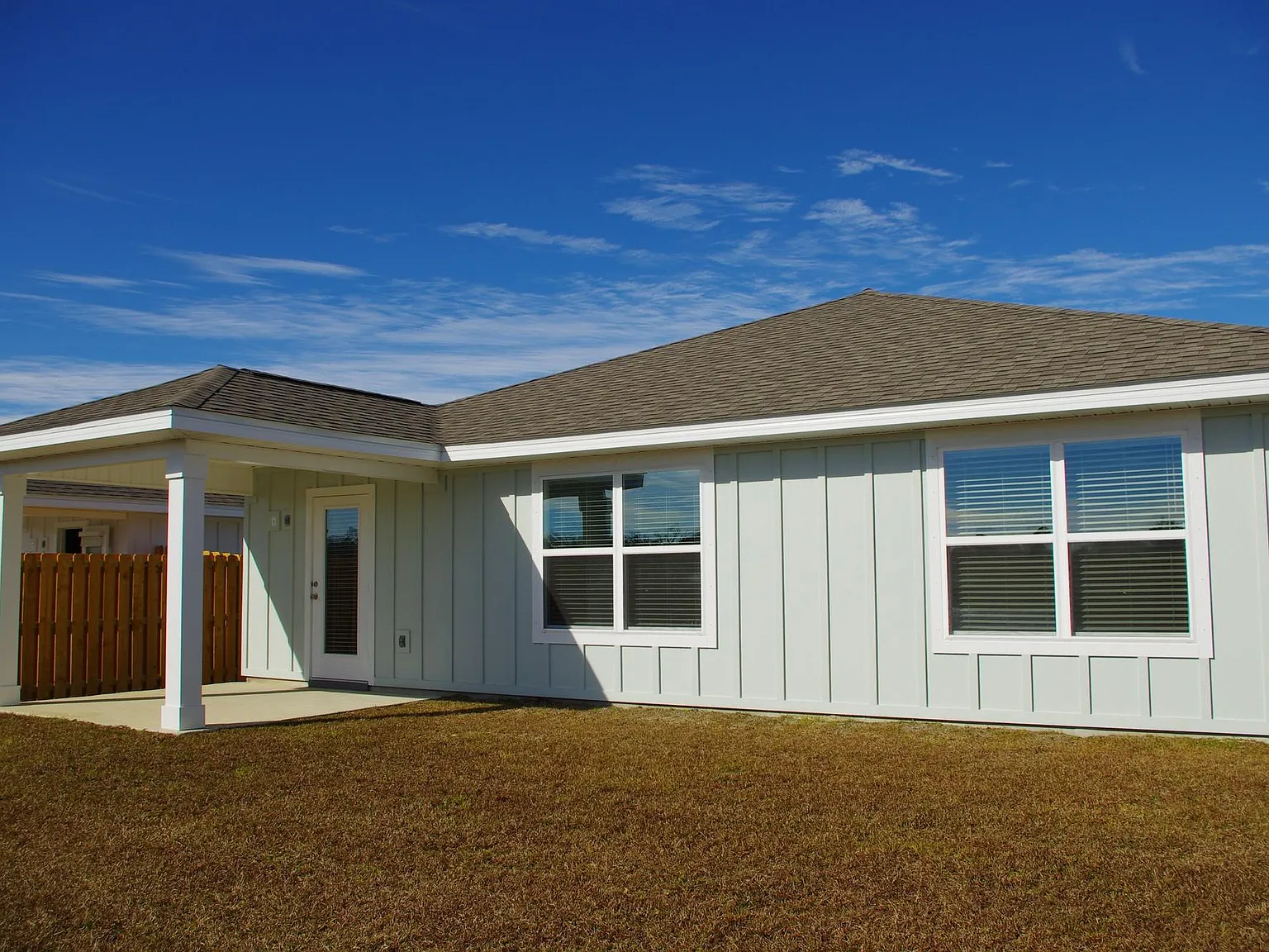 4 bed, 1387 sqft, $2,100 — Photo 4