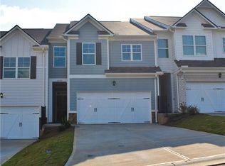 6686 Corryton St, Flowery Branch, GA 30542
