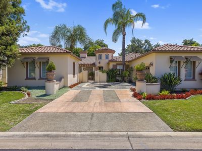 2320 N Maselli Street, Visalia, CA, 93291