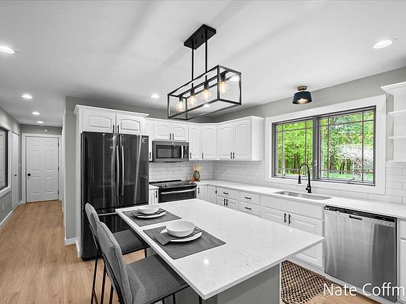 5th image of 11410 Long Lake Dr NW
