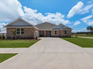 5028 Sandborn Dr, Milton, FL 32570