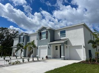 1943 Pleasant Maple Ct, Bradenton, FL 34211