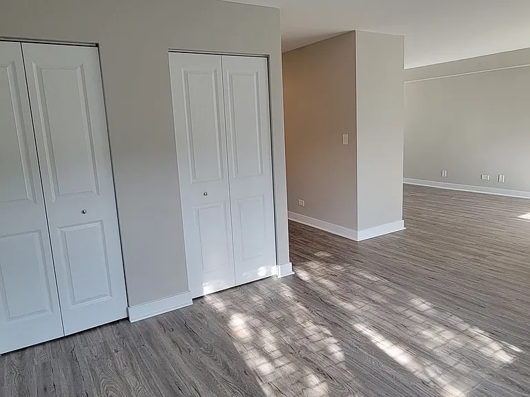 Lisle Station Apartments — Photo 49