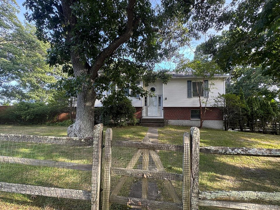 1st image of 2785 Sigsbee Road
