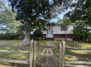 2785 Sigsbee Rd, Mattituck, NY 11952