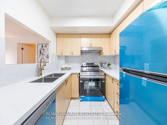 4th image of 2351 Kennedy Rd #319