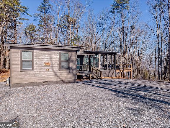 3rd image of 41 Skyview Dr