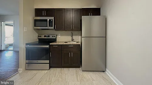 5156 D St #2 Photo 1