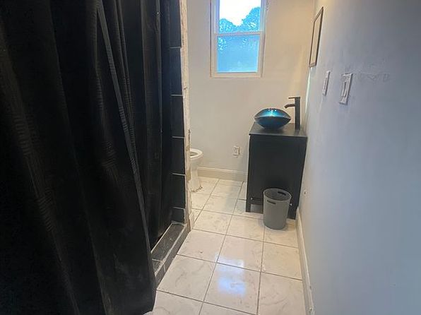 28428 Westbrook St, Newsoms, VA 23874