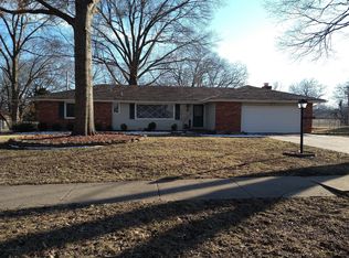 1 W 109th St, Kansas City, MO 64114