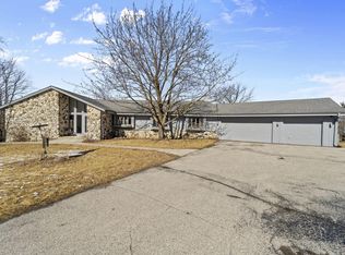 4230 Highway 167, Hubertus, WI 53076