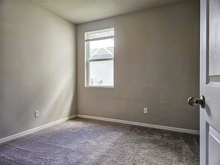 3532 Monaco Ln — Photo 16