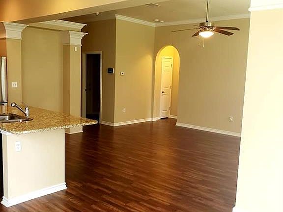 4th image of 2906 Masterson Dr