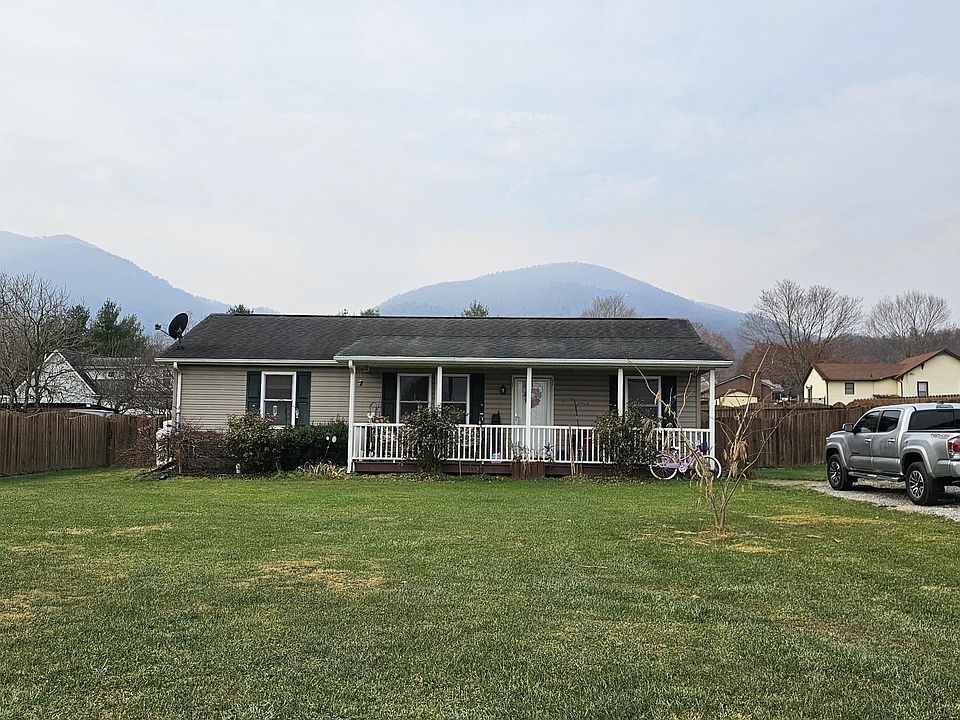 1st image of 498 Boyd Ave